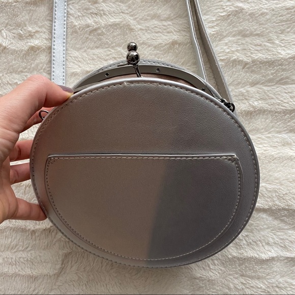 Silver Circle Handbag - Picture 4 of 7